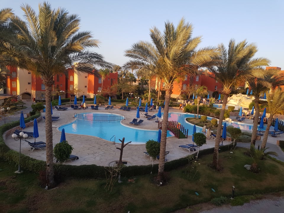 Pool SUNRISE Cardina Resort