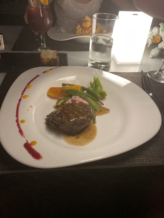 Gastro Adaaran Select Meedhupparu Island Resort - Premium All Inclusive