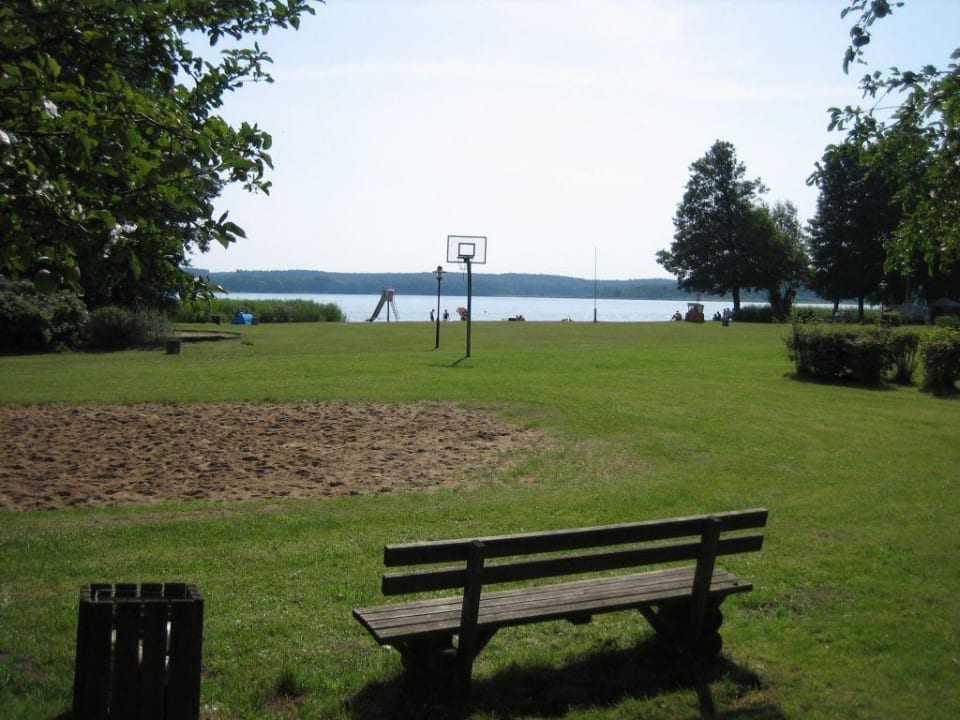 Spielplatz am Strand Natur- & Ferienpark Labenzer See