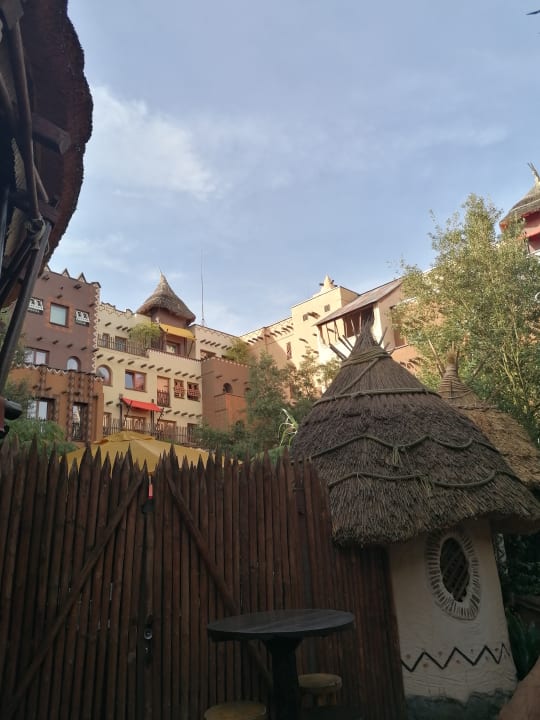 Außenansicht Hotel Matamba - Phantasialand Erlebnishotel