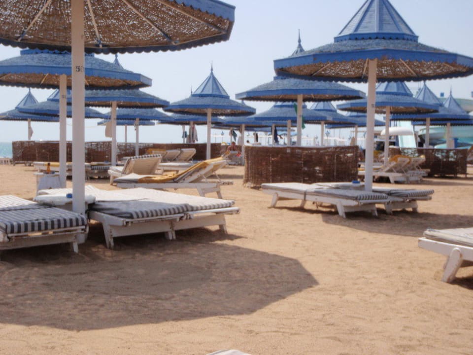 Liegen am Strand The Grand Hotel Hurghada