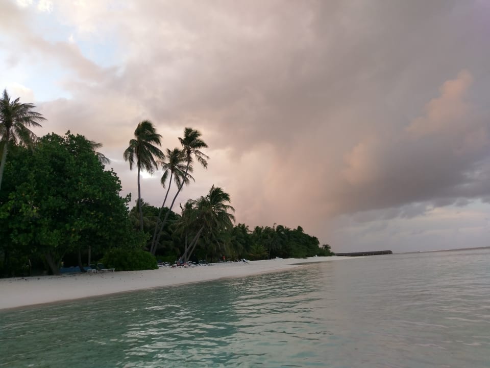 Strand Meeru Maldives Resort Island