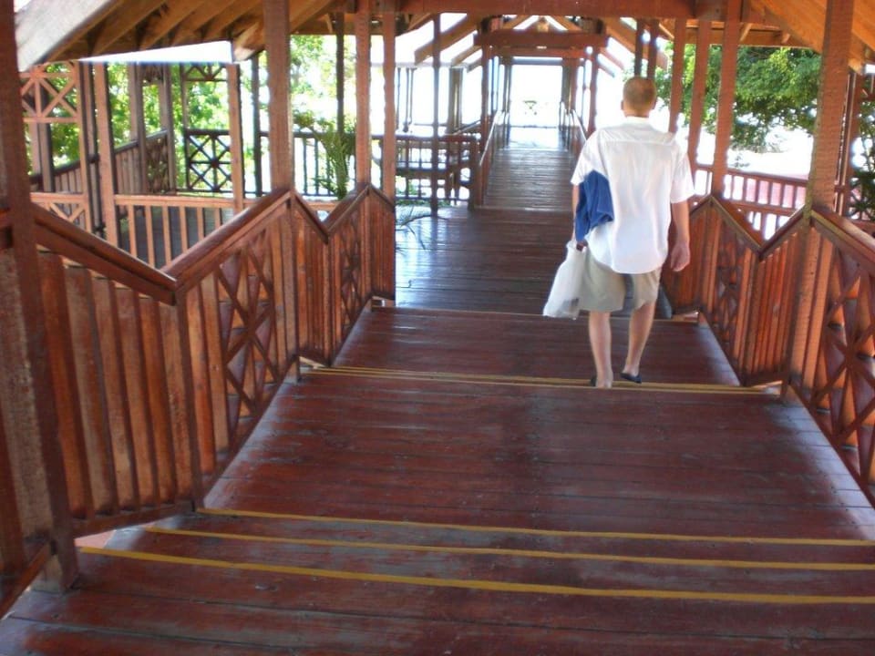 Auf dem Weg zum Strand BelleVue Dominican Bay