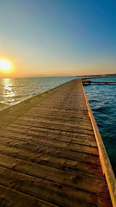 Strand The Breakers Diving & Surfing Lodge