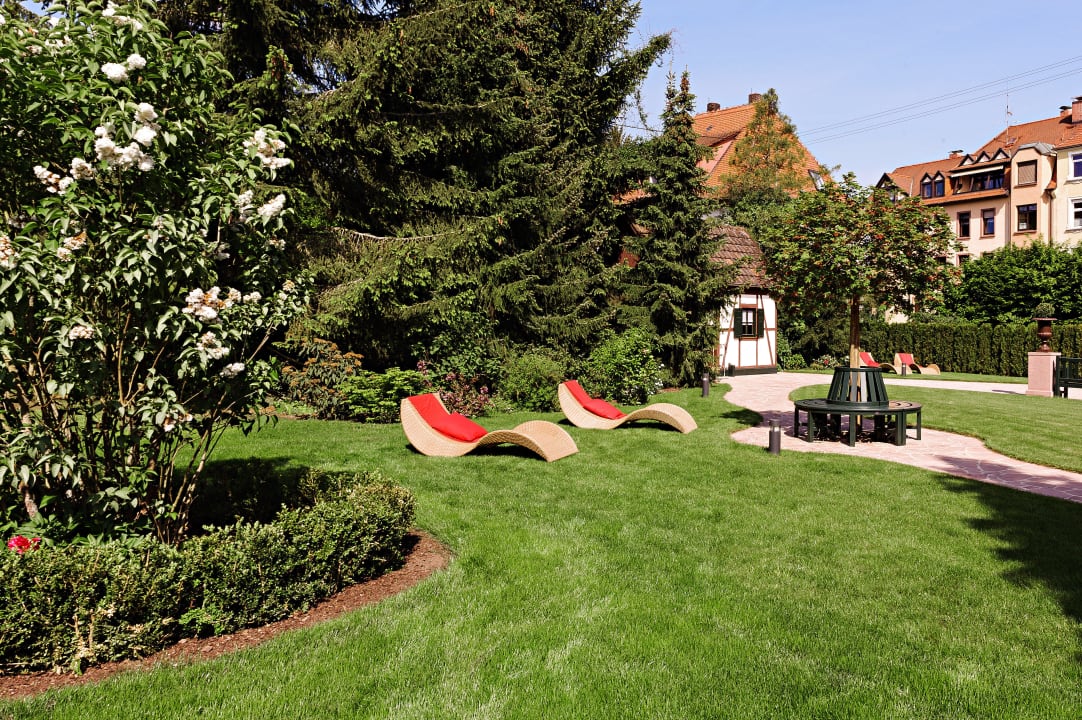 Gartenbereich Haupthaus Hotel Bundschuh