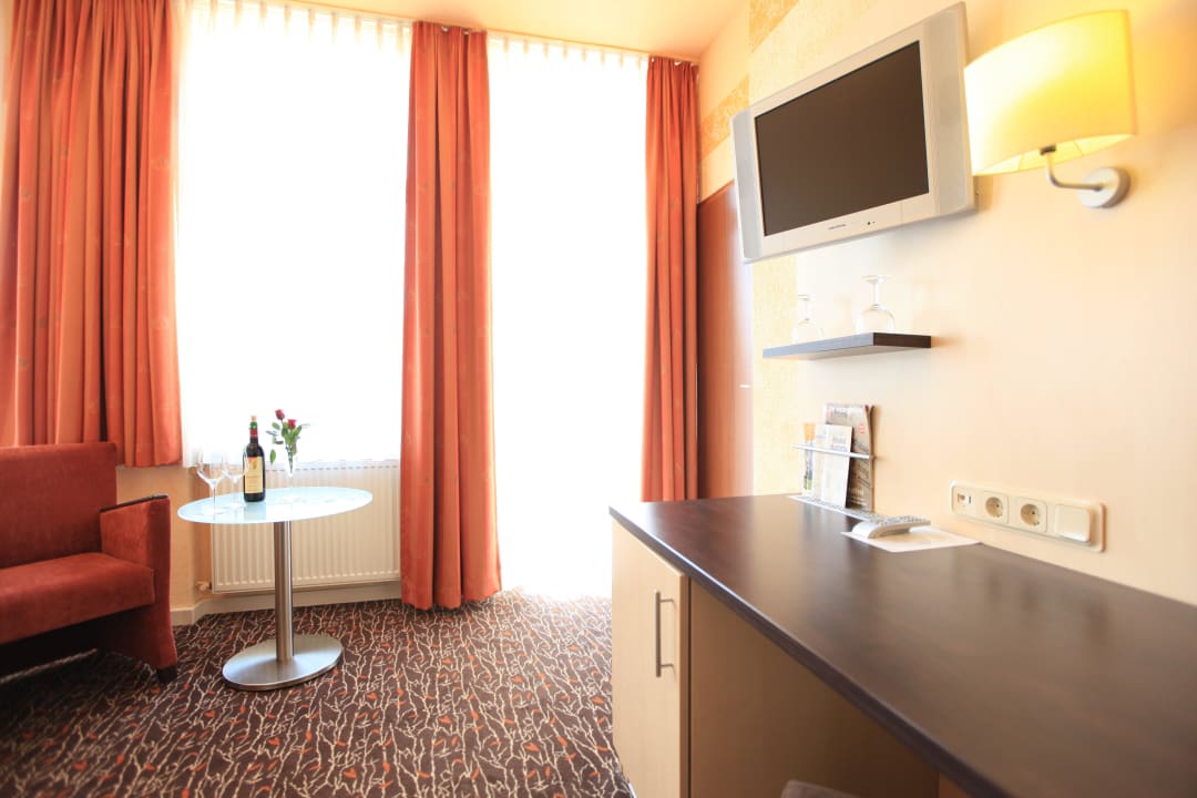 Zimmer Adesso Hotel Astoria
