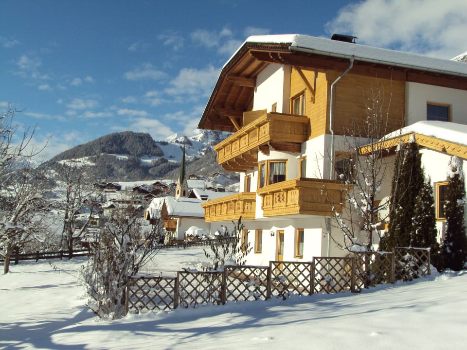 Winteransicht Haus Fuetsch Haus Fuetsch