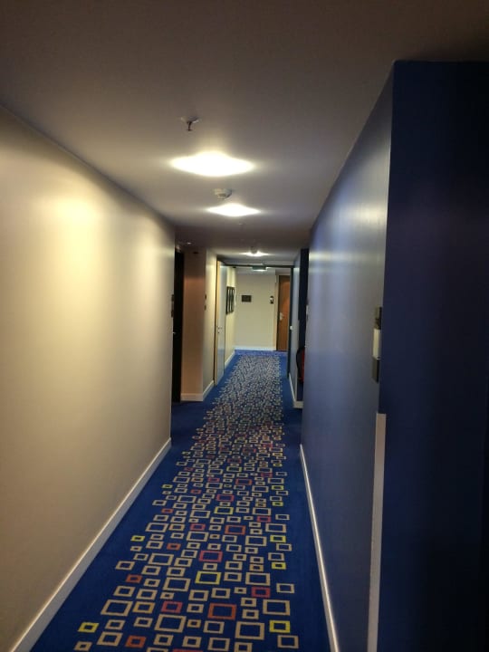 Hotelflur Hampton by Hilton Berlin City West