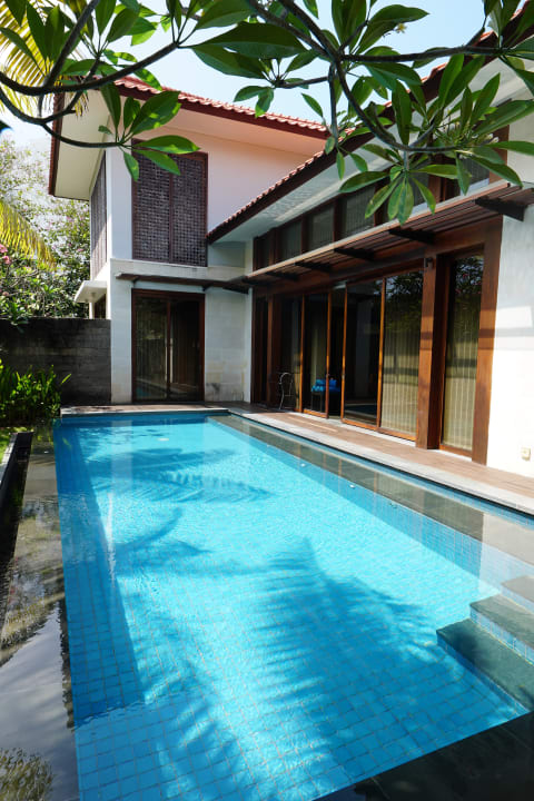 Pool InterContinental Bali Sanur Resort