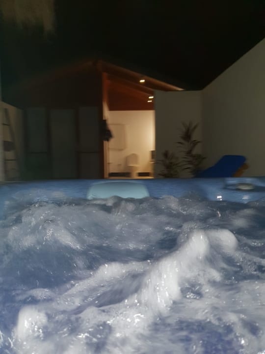 Zimmer Meeru Maldives Resort Island