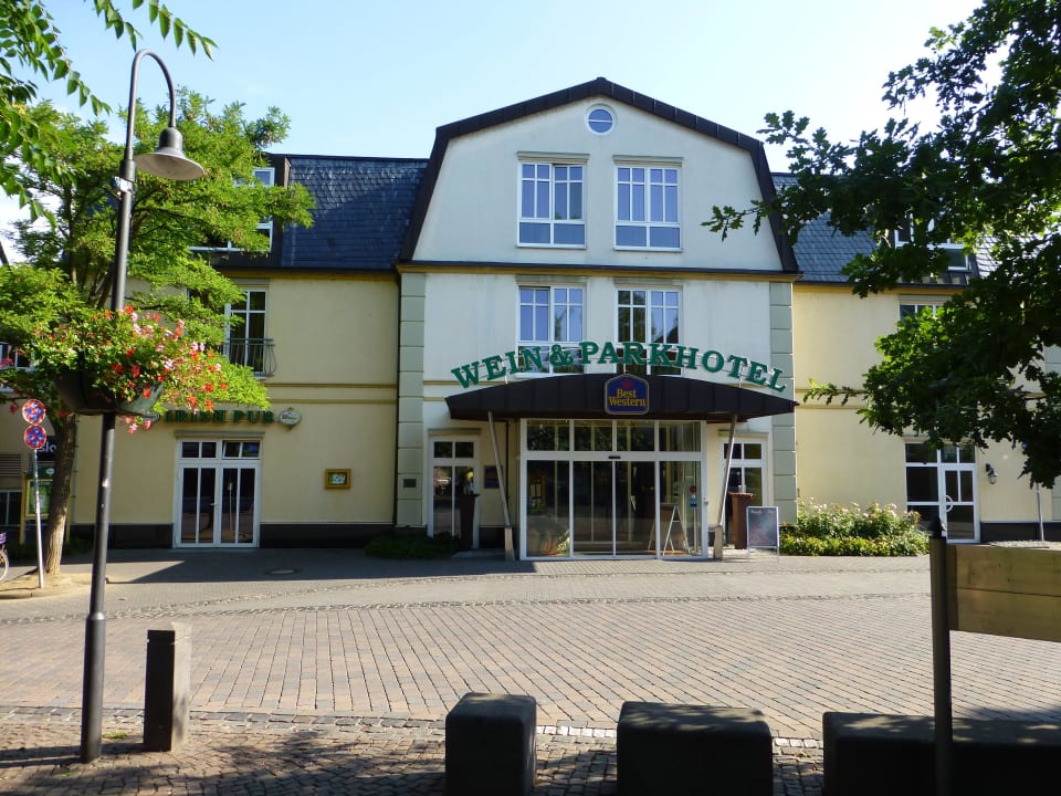 Außenansicht Best Western Wein- & Parkhotel Nierstein