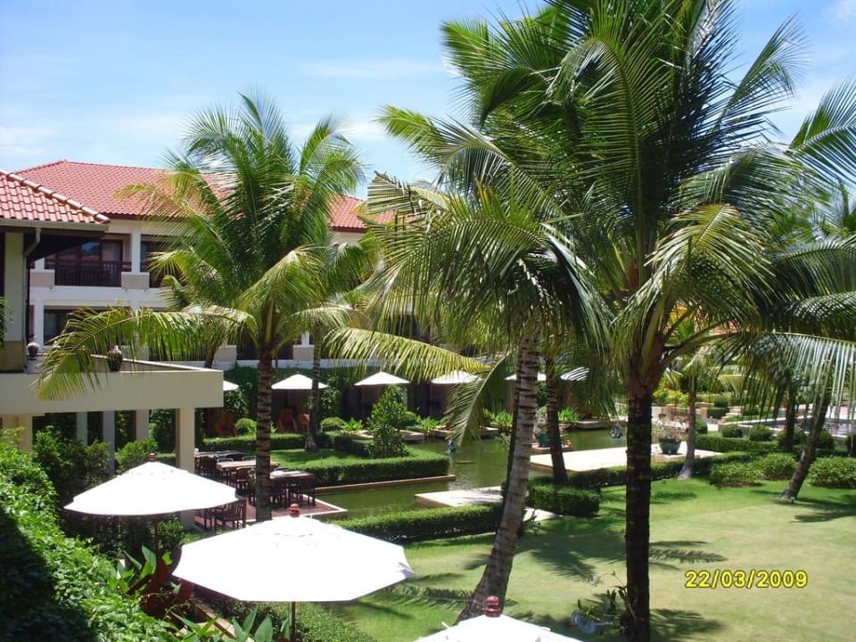 Gartenanlage The Briza Beach Resort Khaolak