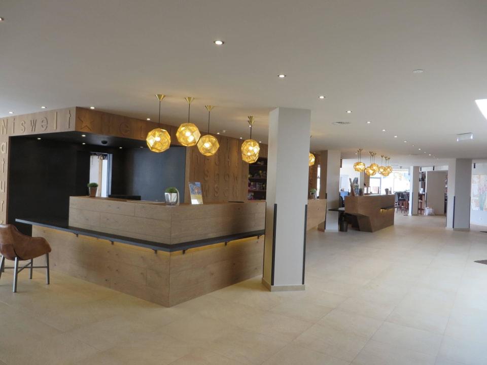 Rezeption Baby- & Kinderhotel Laurentius