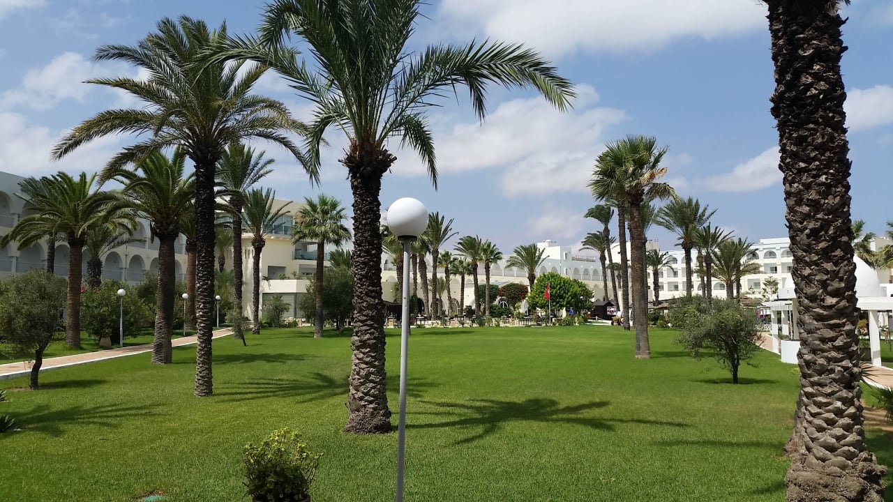 Weitläufige Gartenanlage El Mehdi Beach Resort