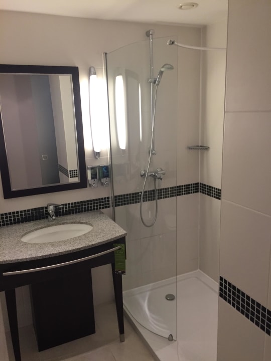 Badezimmer Hampton by Hilton Berlin City West