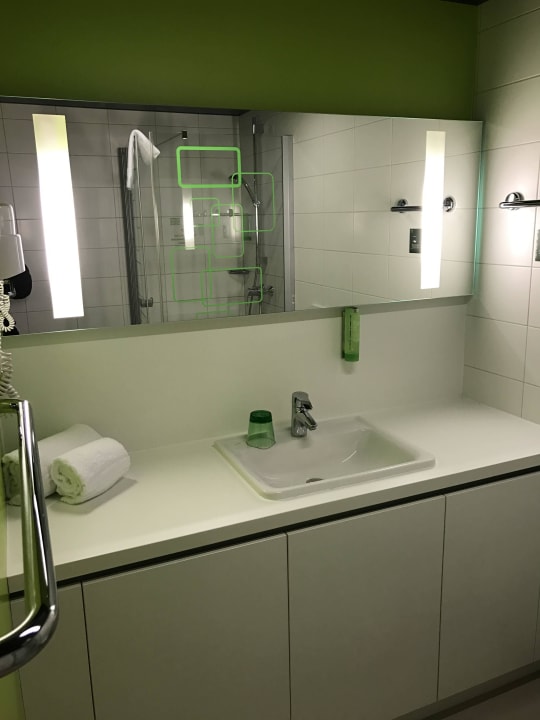 Badezimmer Hotel Harry's Home Linz