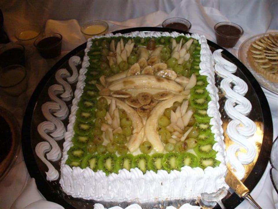 Torte Royal Atlantis Beach Hotel