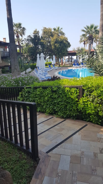 Gartenanlage Hotel Grand Side