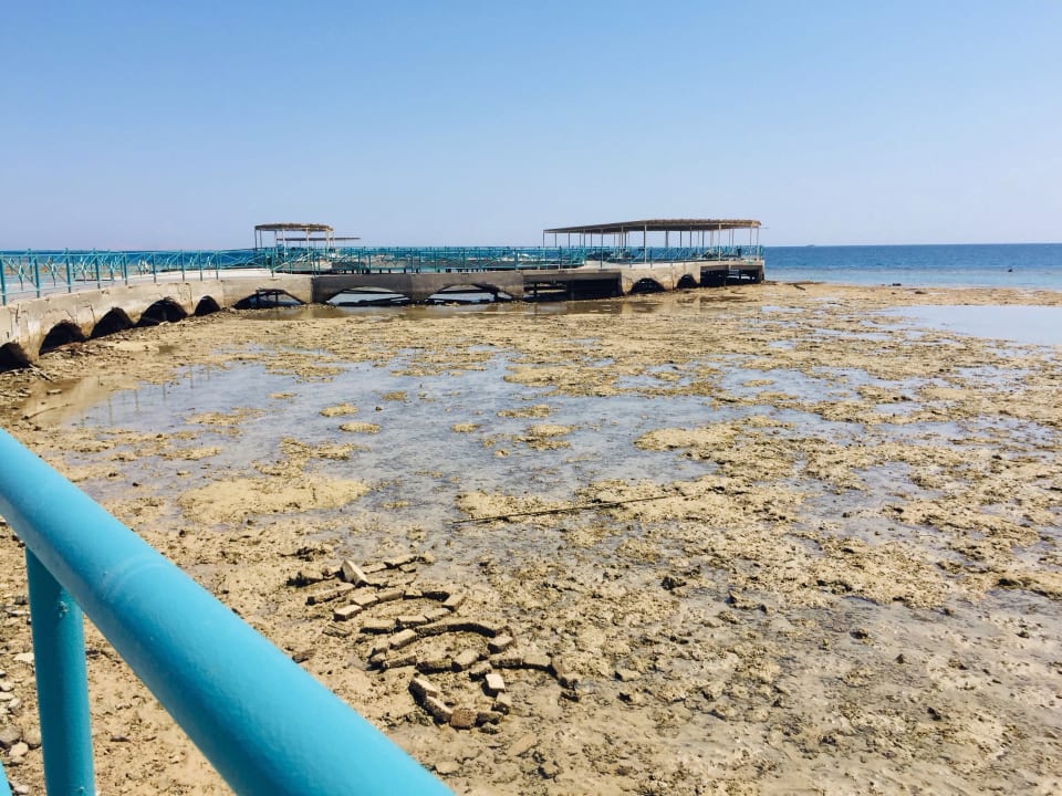 Strand Hotel Titanic Palace