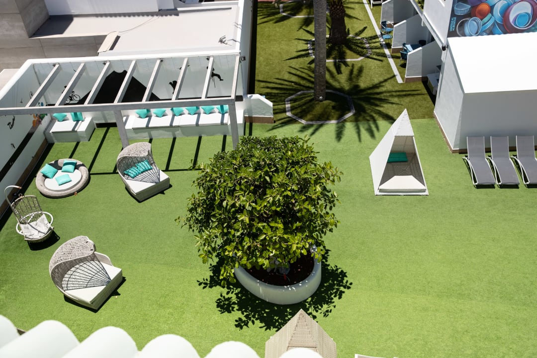 Gartenanlage Surfing Colors