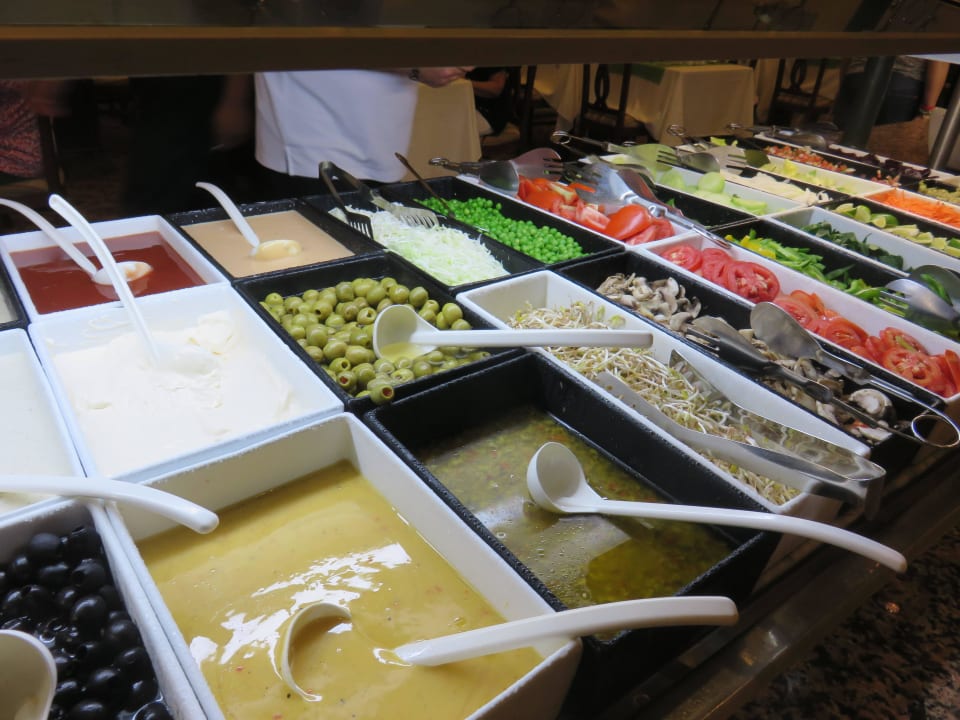 Teil des Salatbuffets Hotel Riu Tequila