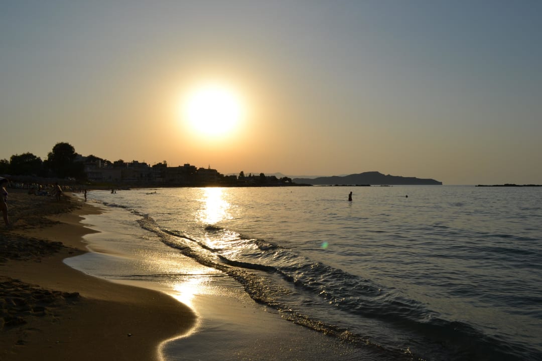 Zachód słońca na plaży Sirios Village Hotel & Bungalows