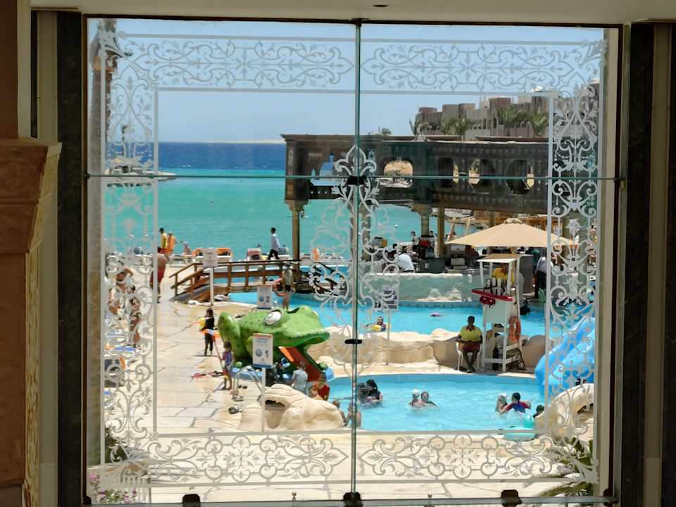 Ausblick Sunny Days El Palacio Resort & Spa