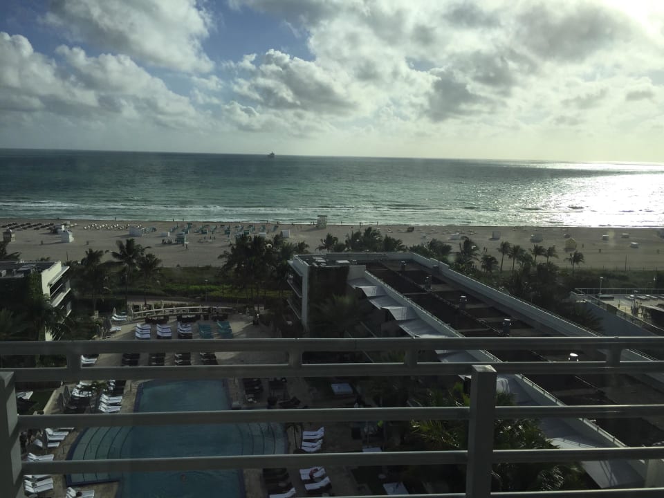 Ausblick aus unserem Zimmer/Balkon Hotel The Ritz-Carlton South Beach