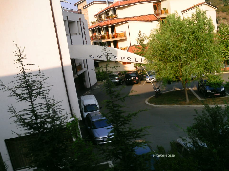 Blick aufs Nachbarhotel Blue Orange Beach Resort