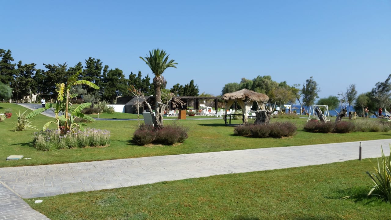 Gartenanlage TUI BLUE Oceanis Beach and Spa Resort