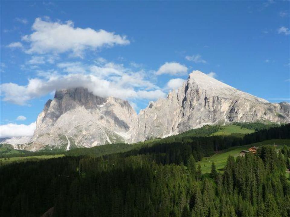 Platt- und Langkofel vom Zimmer Brunelle Seiser Alm Lodge