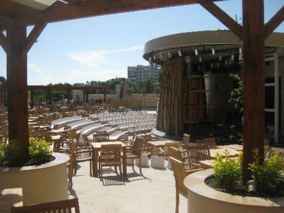 Theater und Poolbar Diamond Excellence Resort & Spa