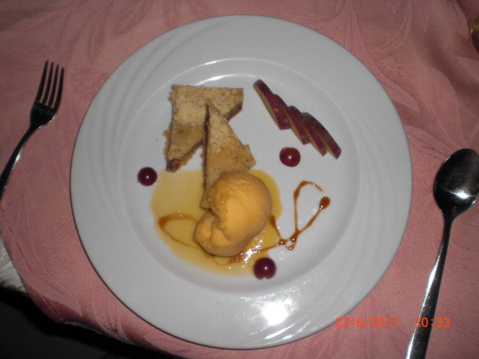 Beim Italiener Ghazala Gardens