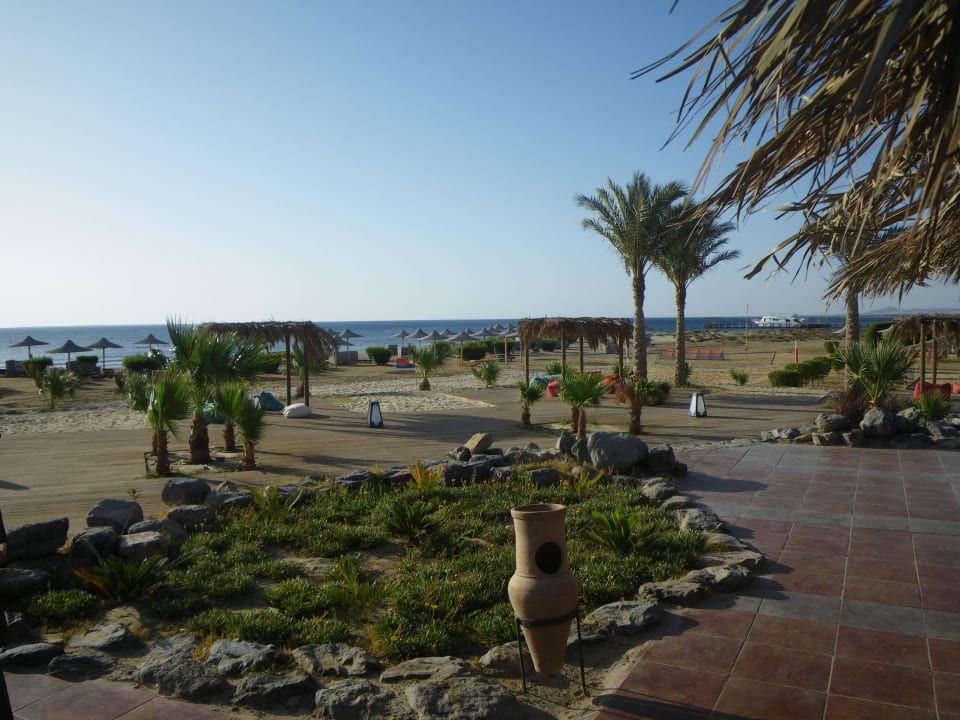 Strand mit steg  Shams Alam Beach Resort