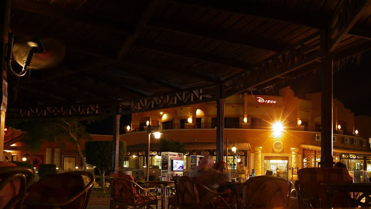 Pod pergolou Aladin Café Sentido Caribbean World Soma Bay