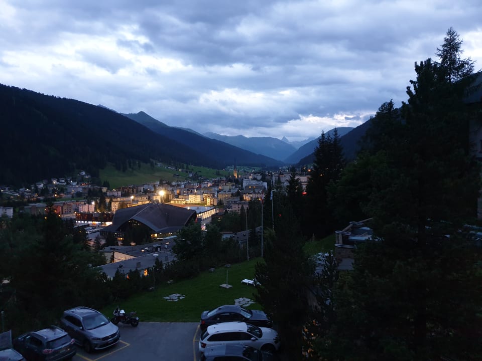 Ausblick Waldhotel & SPA Davos - for body & soul