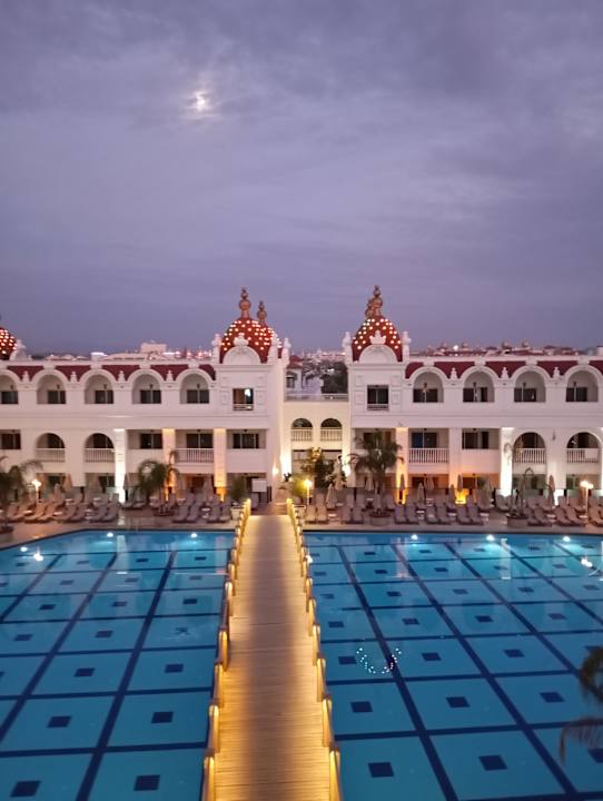 Pool Oz Hotels Side Premium