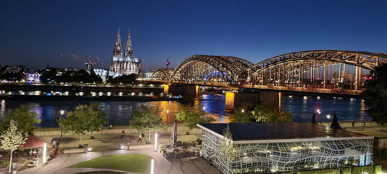 Hyatt Köln Weihnachten 2022 "Ausblick" Hyatt Regency Köln (Köln) • HolidayCheck (Nordrhein