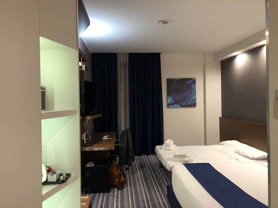 Zimmer Holiday Inn Express rome-east