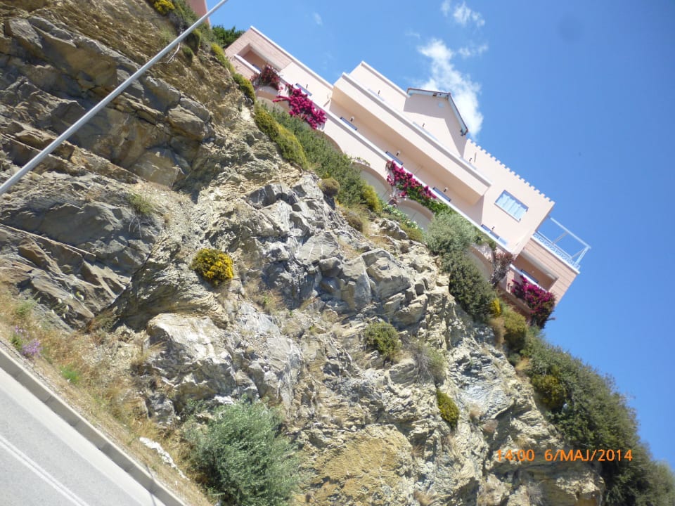 Widok na hotel od strony plaży Mitsis Rodos Village