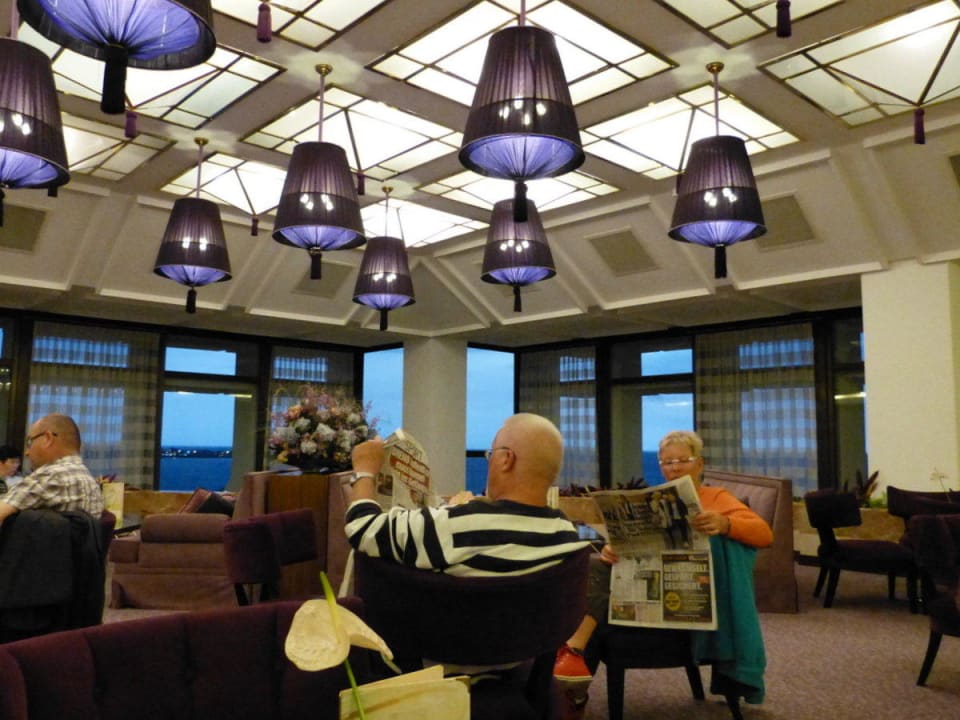 Gegenüber des Rezeptionstresens Side Star Elegance