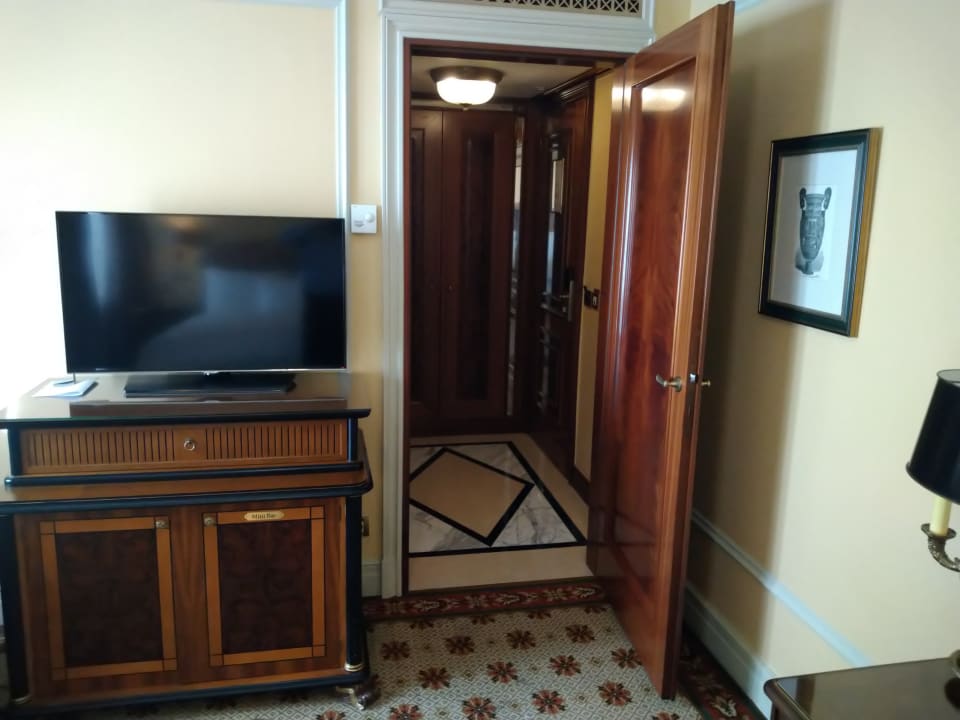 Zimmer Hotel Grande Bretagne