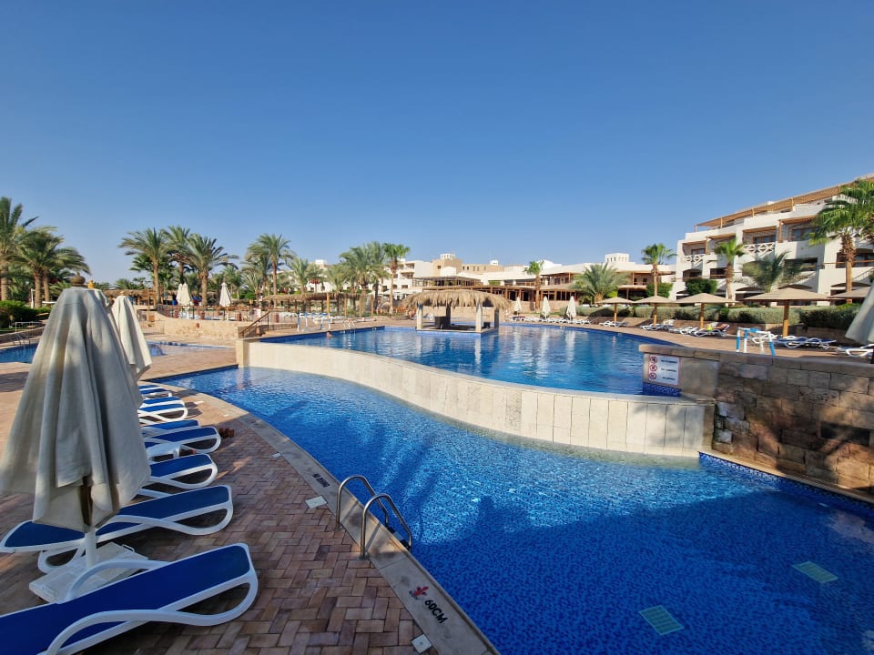 Pool Fort Arabesque Resort, Spa & Villas