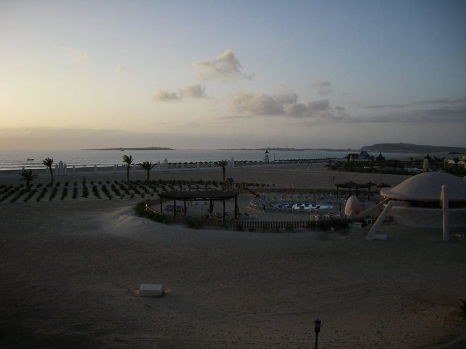Zimmerblick auf den Hotelstrand Hotel Riu Karamboa
