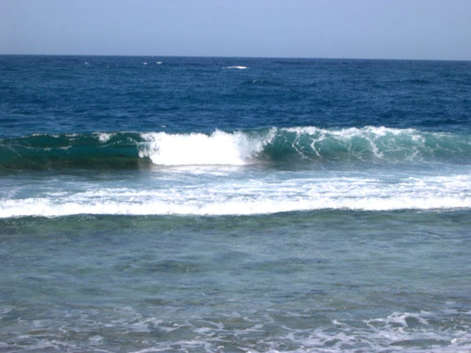 Die Brandung am Außenriff Brayka Bay Brayka Bay Resort