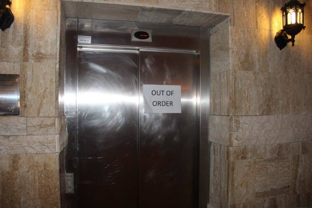 Lift war schon 14 Tage vor uns defekt Royal Park Hotel & Aqua park