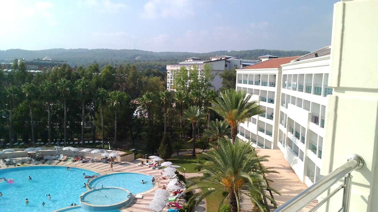 Poolansicht vom Balkon Top Hotel