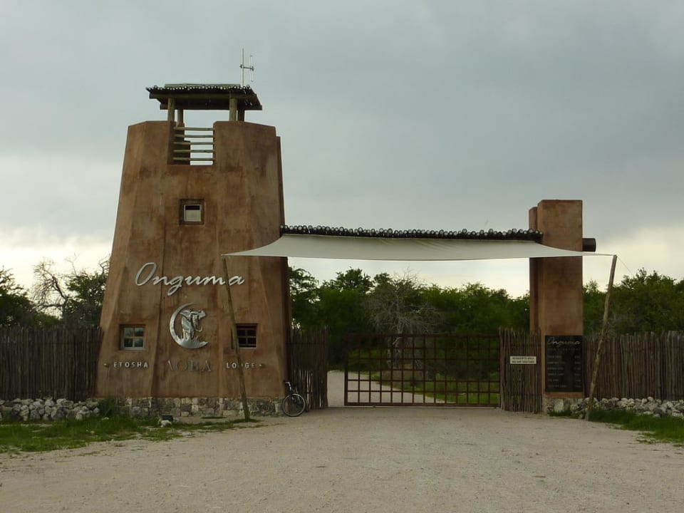 Einfahrt zur Aoba Lodge Hotel Etosha Aoba Lodge