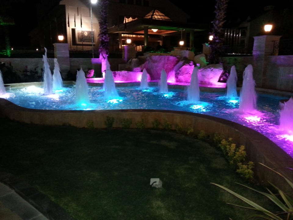 Hammer-Außenanlage Dobedan Exclusive Hotel And Spa