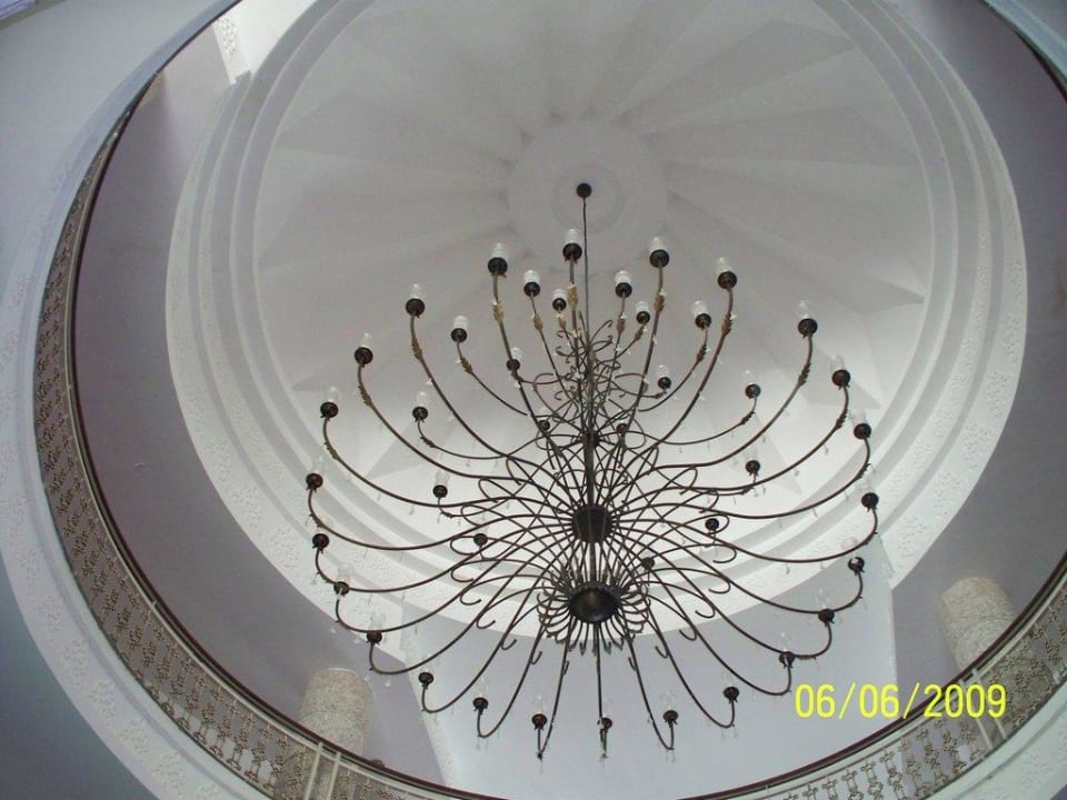 Eingang Alba Queen Hotel